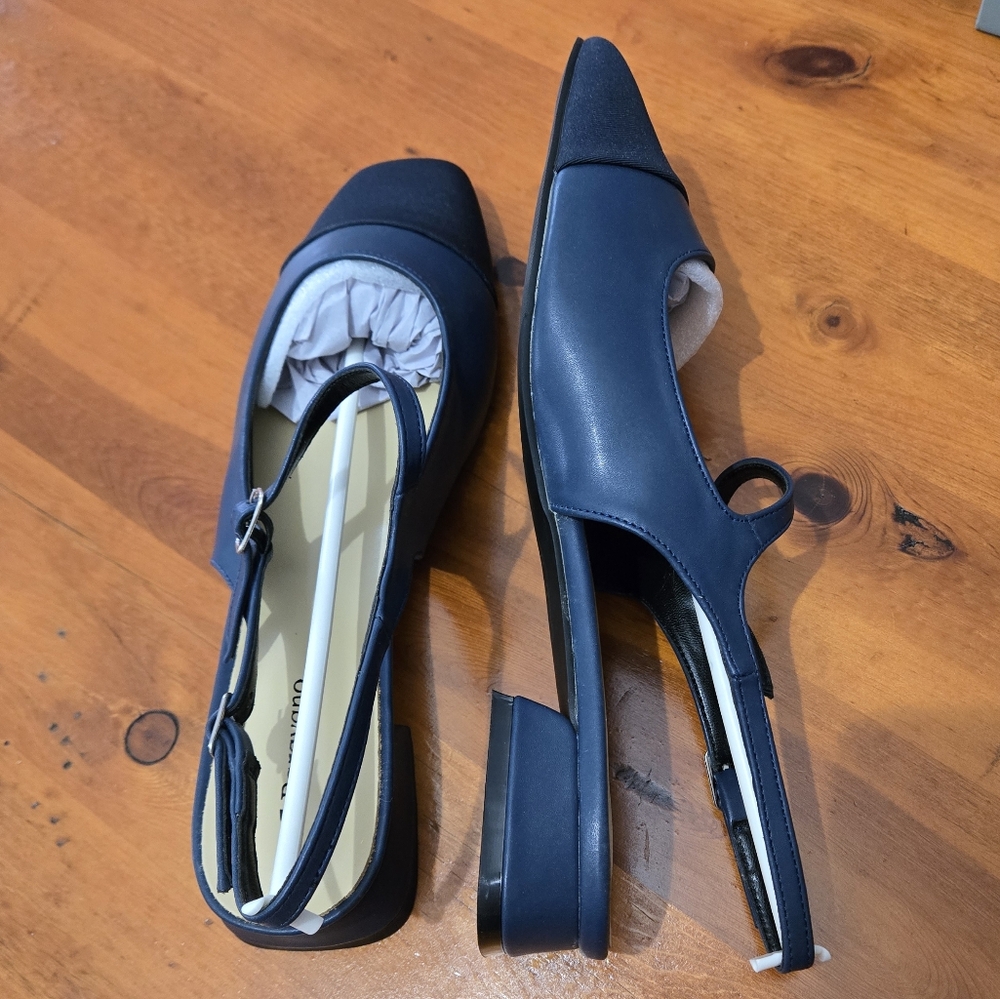 Elegant Navy Blue Women's Flats